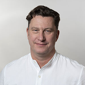 Dr. Carsten Hirdes