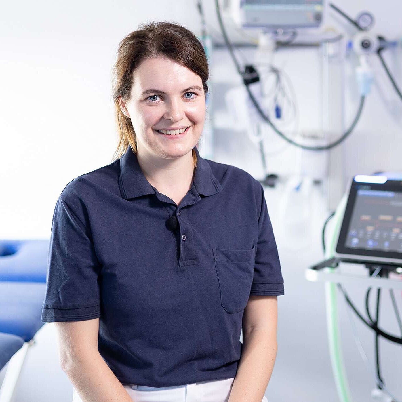 Franziska Thüne arbeitet als Logopädin im BG Klinikum Hamburg Franziska Thüne arbeitet als Logopädin im BG Klinikum Hamburg